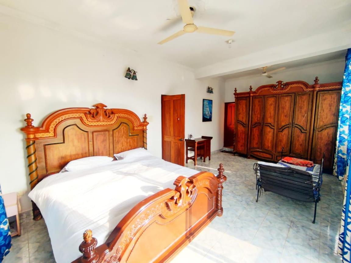 Amazing Hilltop 4 Bhk Villa With Private Pool Near Candolim Exterior foto